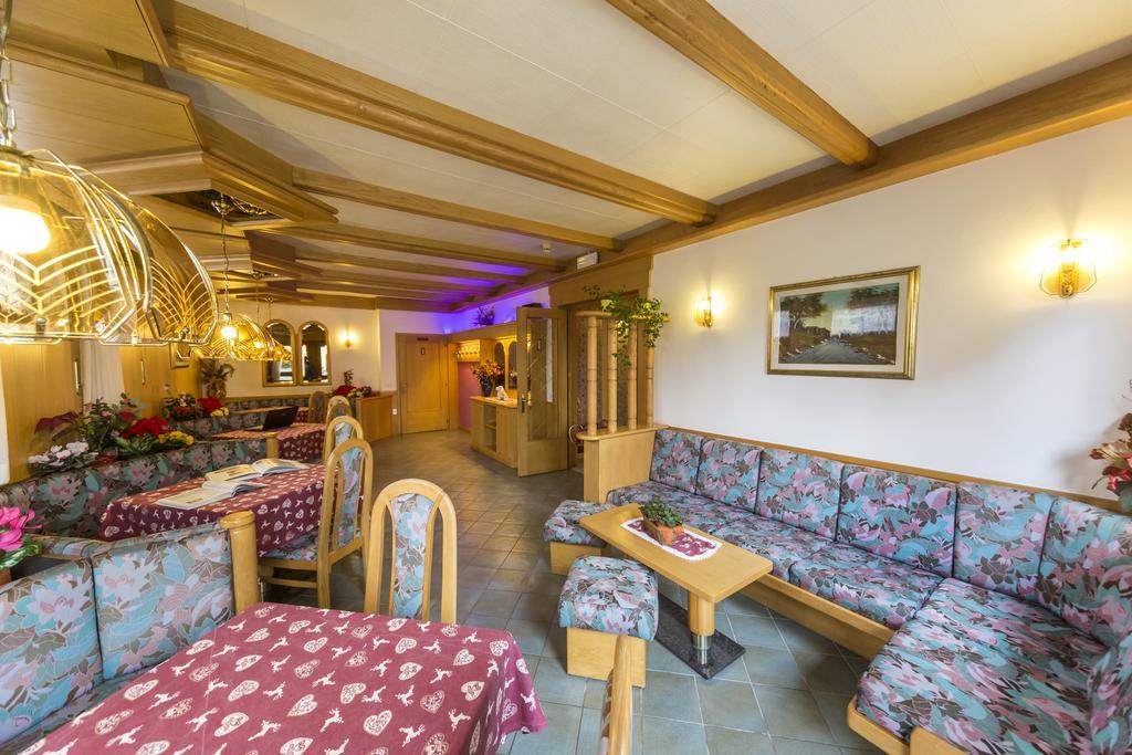 Hotel Trentino Folgaria Eksteriør billede