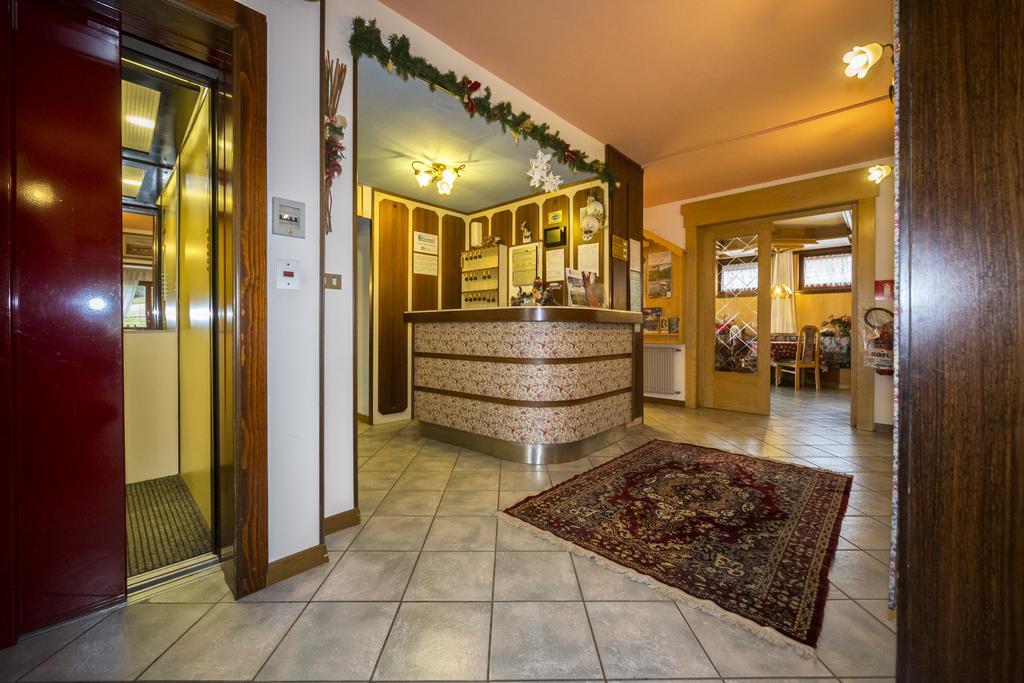 Hotel Trentino Folgaria Eksteriør billede