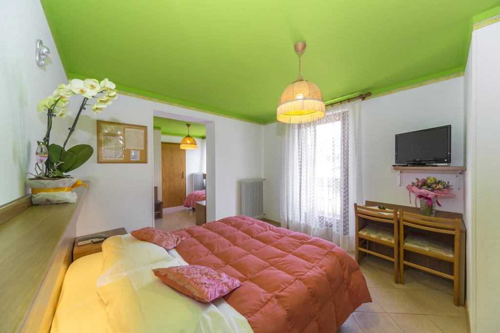Hotel Trentino Folgaria Eksteriør billede