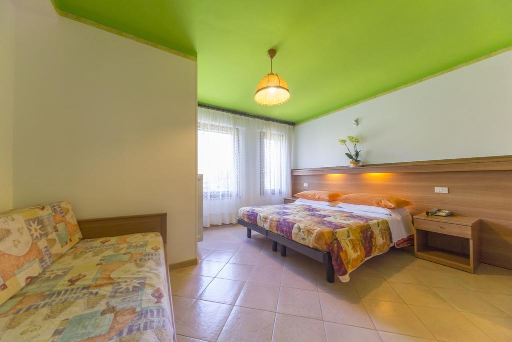 Hotel Trentino Folgaria Eksteriør billede