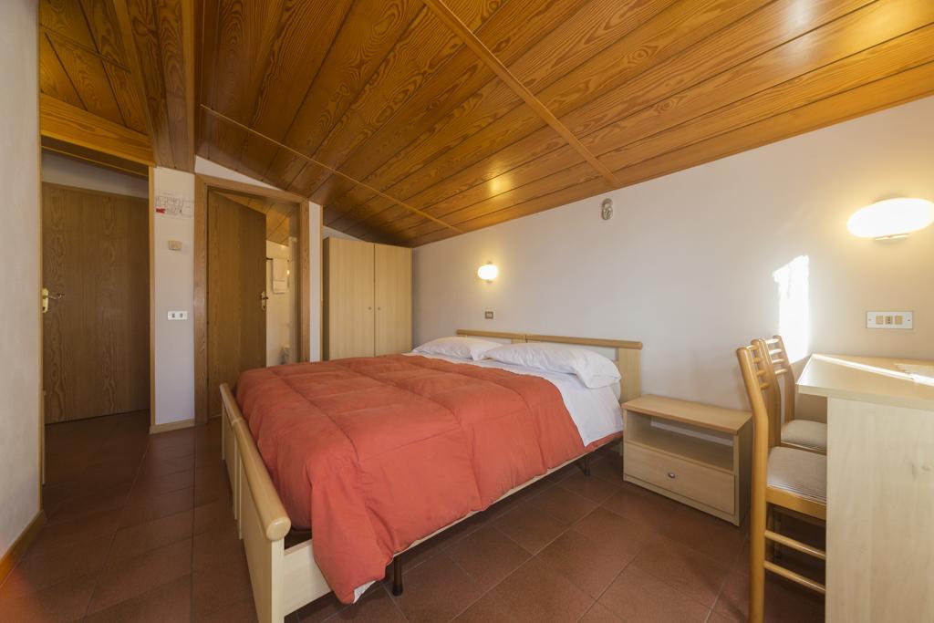 Hotel Trentino Folgaria Eksteriør billede